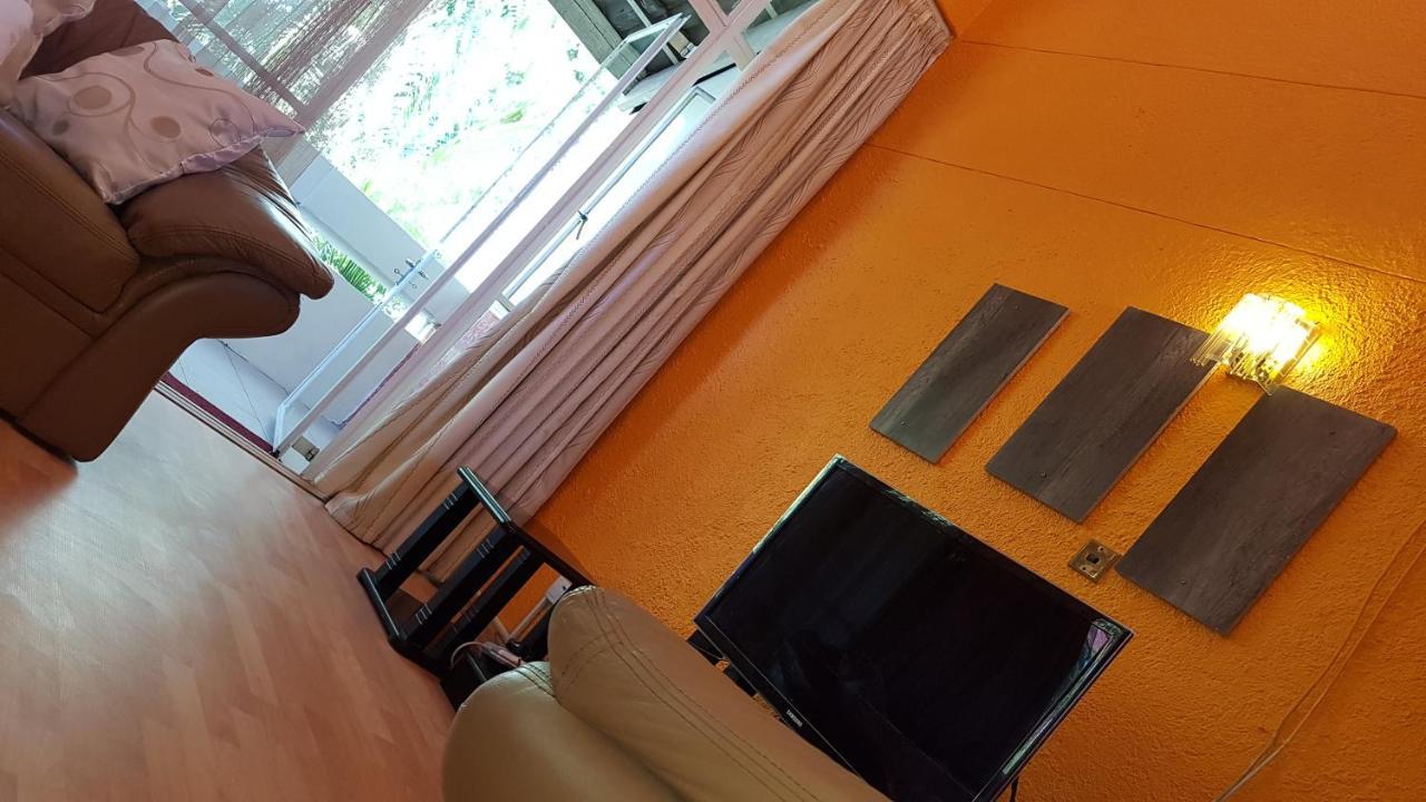 Lolo'S 1Bed Apt-Best Location-2Balconies Harare Zewnętrze zdjęcie